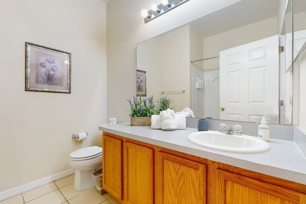 Private Pool, Great for Kids, 12 Miles to Disney Dogs OK, Snowbirds Welcome