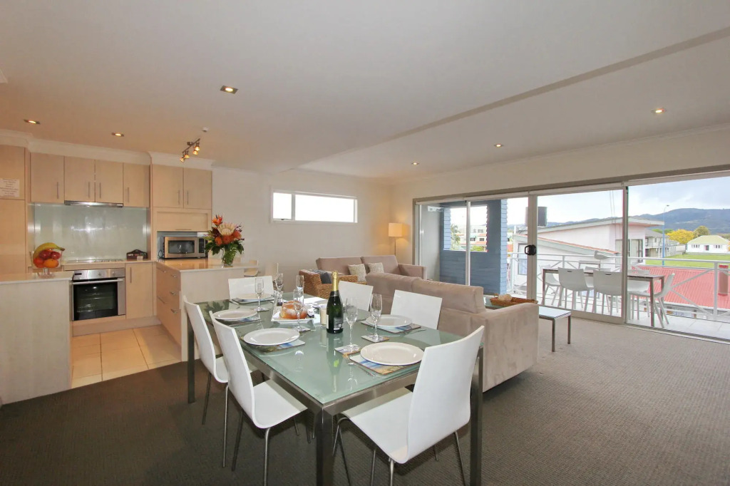 Crows Nest Apartments