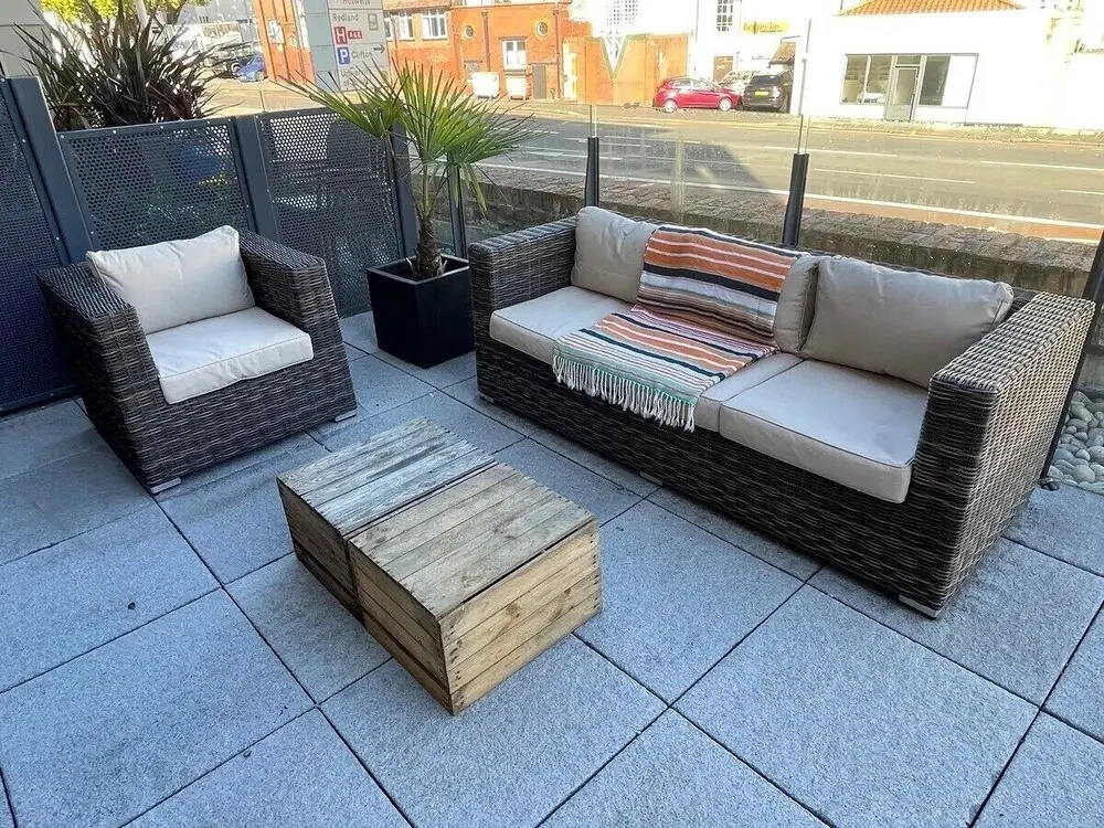 Harbourside Hideaway - Superb Flat With Terrace