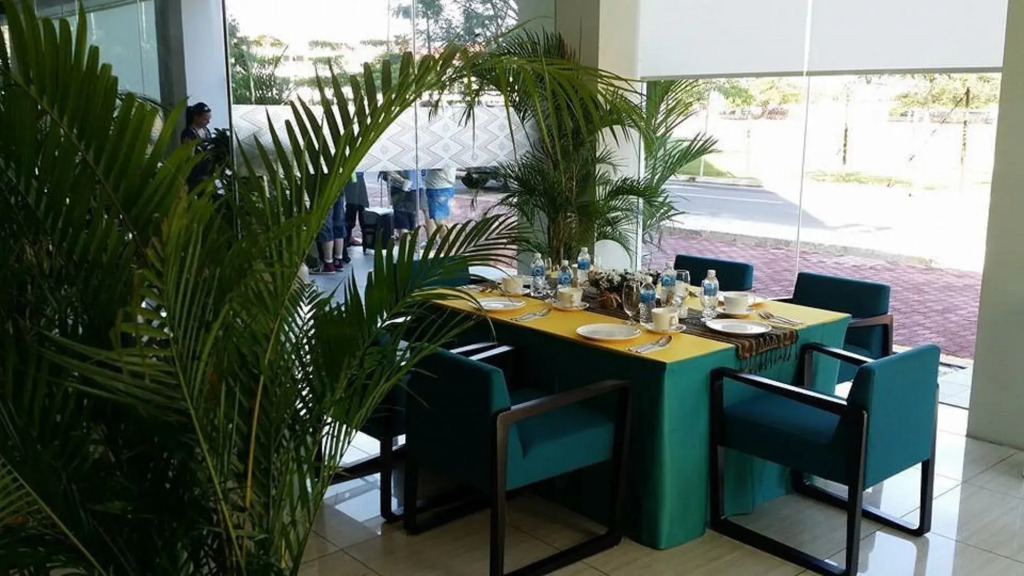 Chaya Hotel