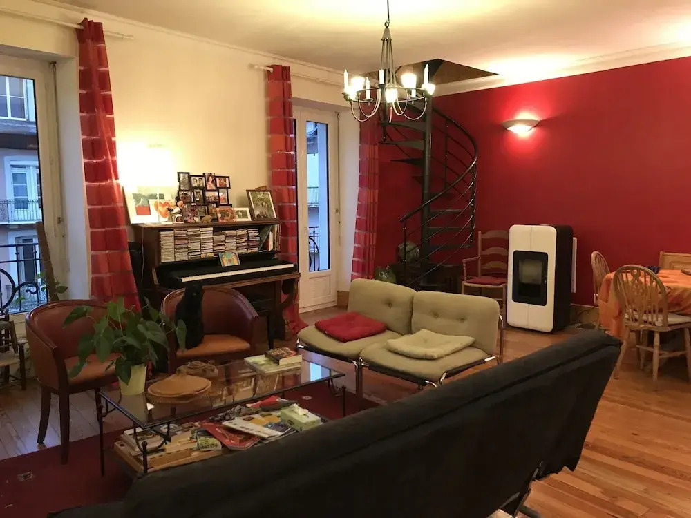 Refuge Renoir City BednBreakfast