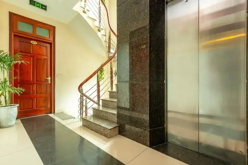 OYO 887 Star Hotel