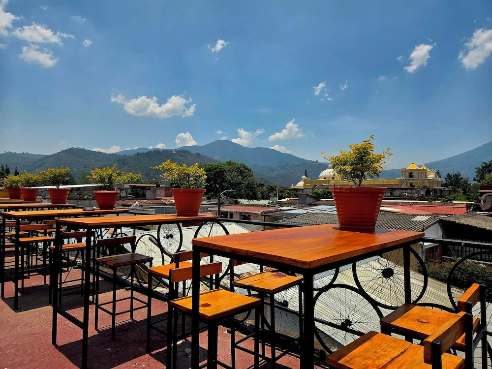 Amura Hostel - Antigua Guatemala