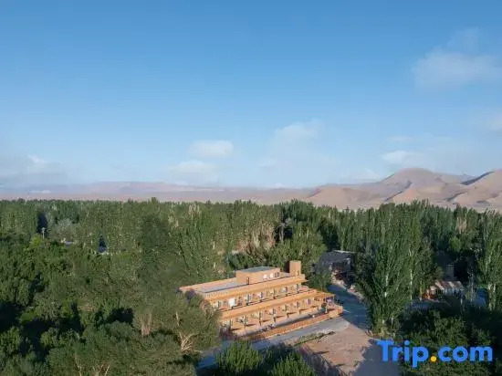 mountain east hotel
