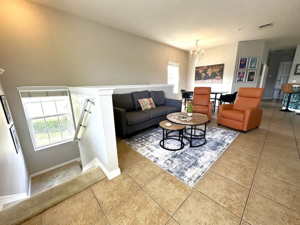 Very Near Disney 3 Bd Condo Walmart 1 Min Away 3 Bedroom Townhouse