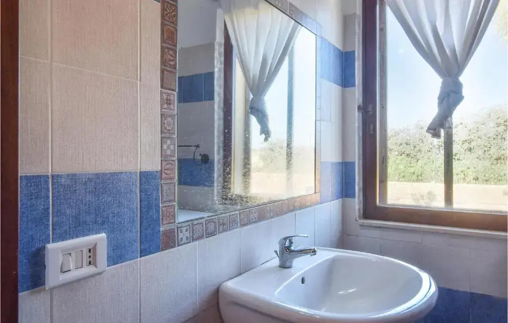 Nice Home In Siracusa With Wifi