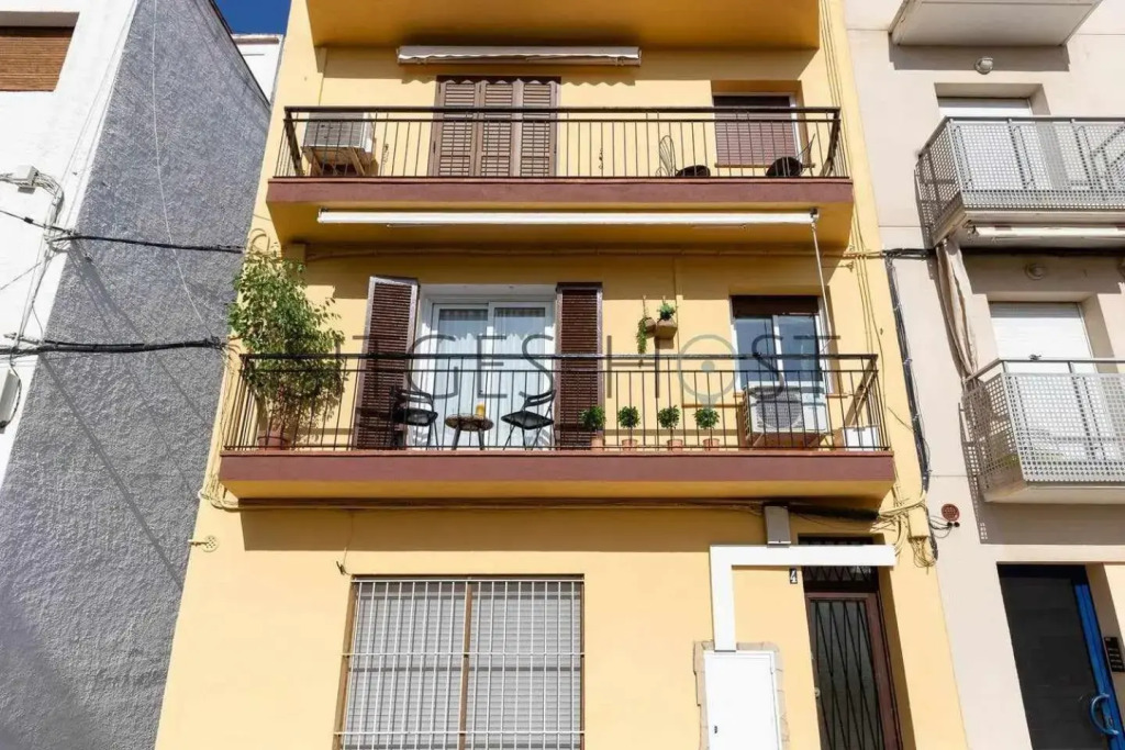 Con patio y a 5 minutos de la playa