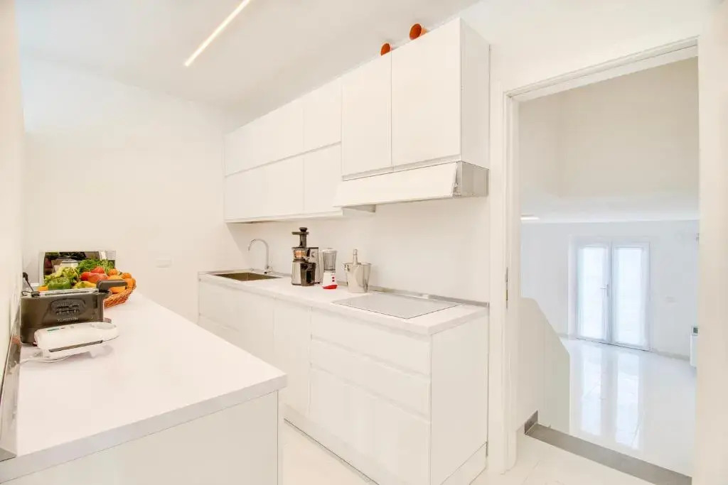 Villa Chimera White 16 with Pool & Gym