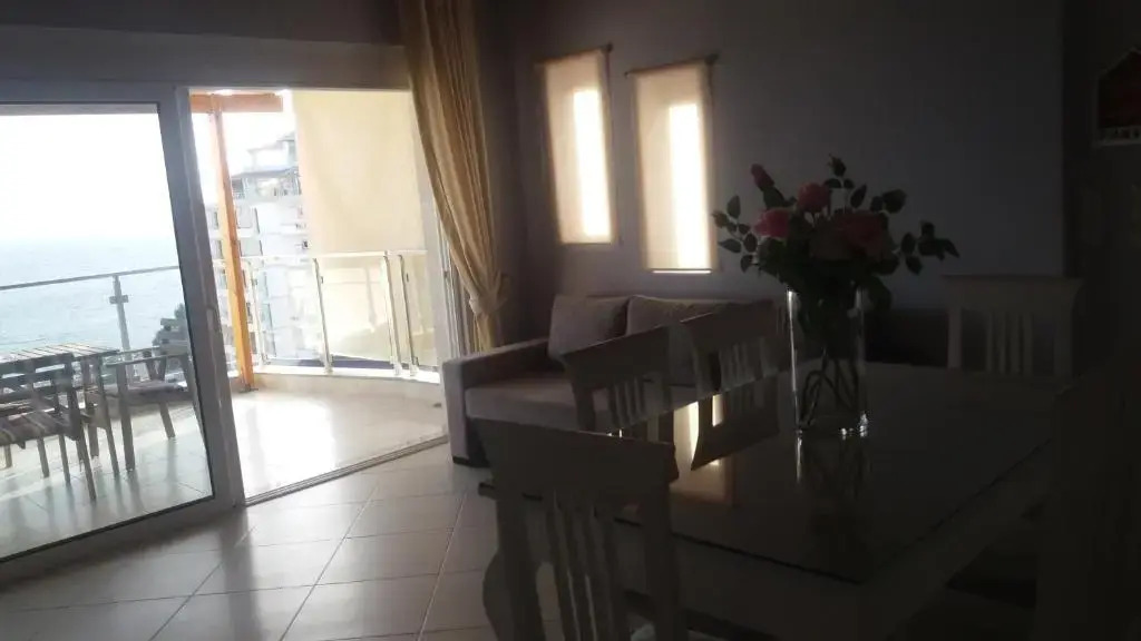 Anna Apartments