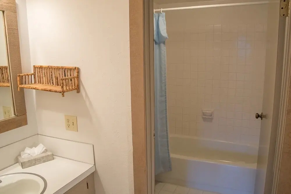Greyhawk 26 - 2 Br Condo