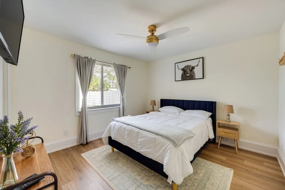 Chic Bonita Springs Vacation Rental, 6 Mi to Beach