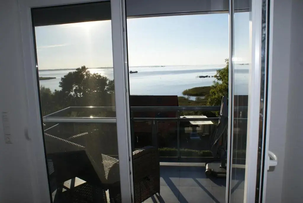 Seestraße mit Ostseeblick, Balkon und Parkplatz - ABC60