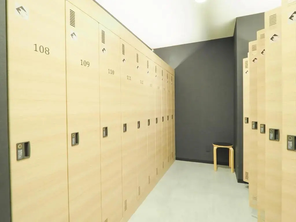 LEO YU Capsule Hotel Nishifunabashi