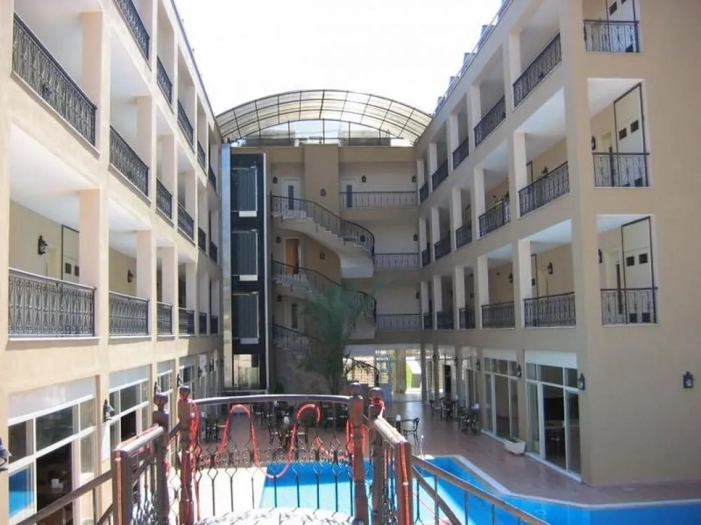 Starberry Hotel