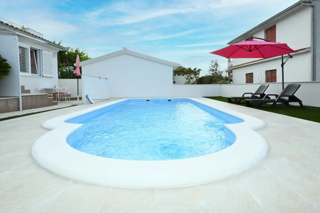 Mihovilovic - 50 m From Beach - A4