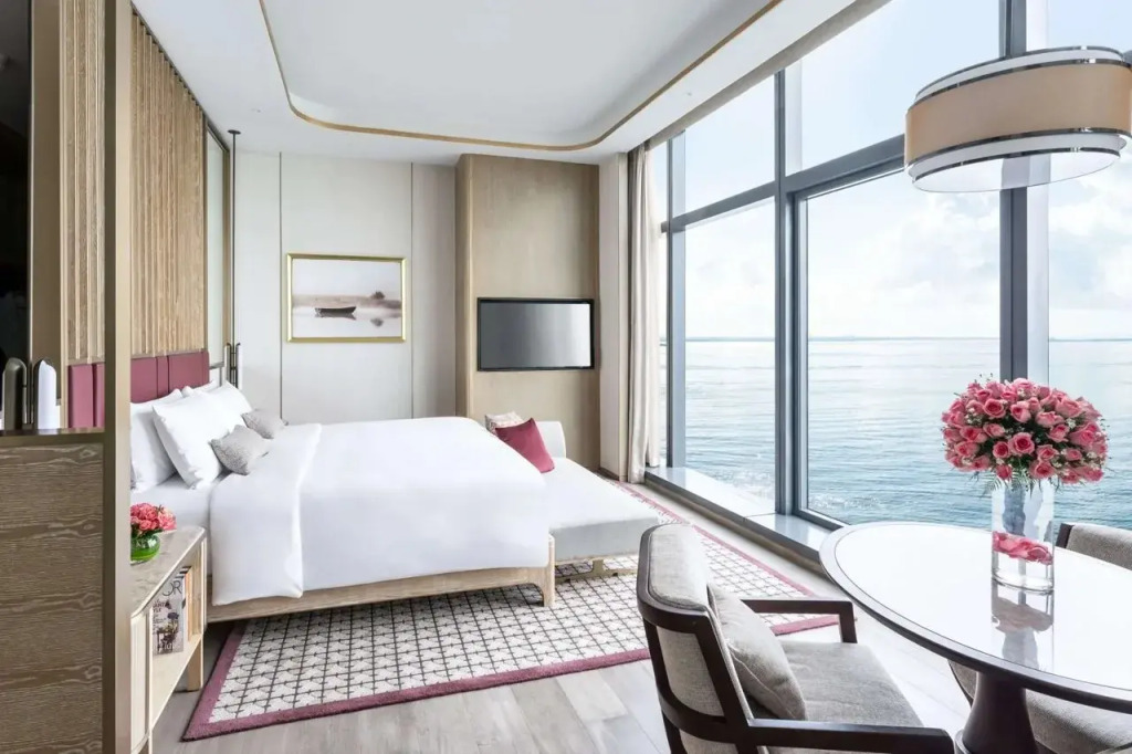 NUSTAR Hotel Cebu