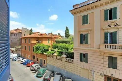 Monti Halldis Apartments