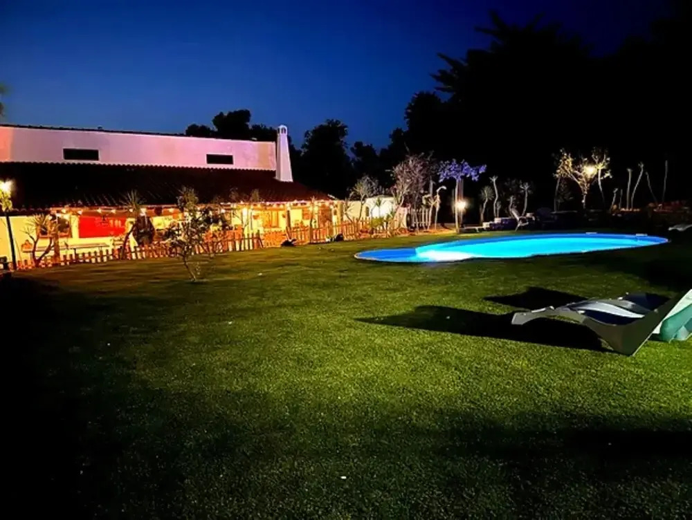 Porches Private Pool Villa 17 Guests
