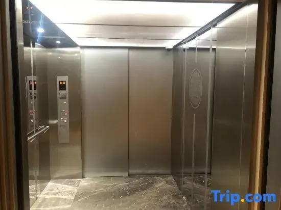 ShangYi Hotel (Wuhan Guanggu Software Park Store on Guanshan Avenue)