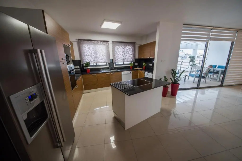Skylight Megaron