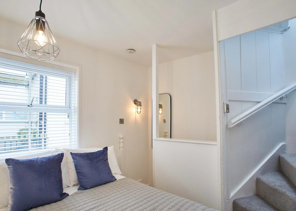 Host & Stay - Clinker Cottage