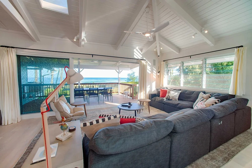 Hanalei Beach House 5 Bedroom Home by RedAwning