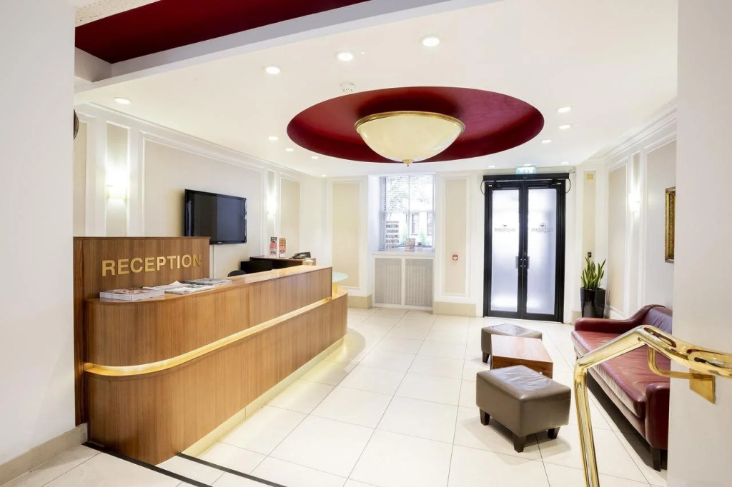 Astor Court Hotel