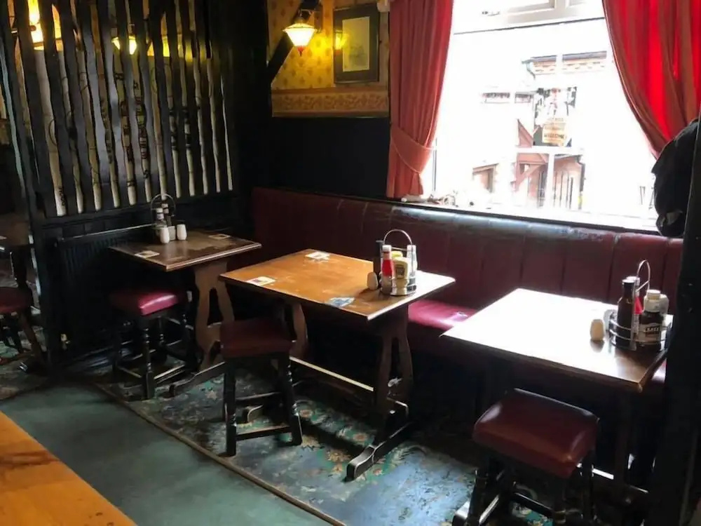 The Dog & Doublet Inn