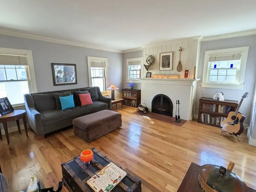 Charming 4 BR W/ Hot Tub 3 Kings Walk to Downtown