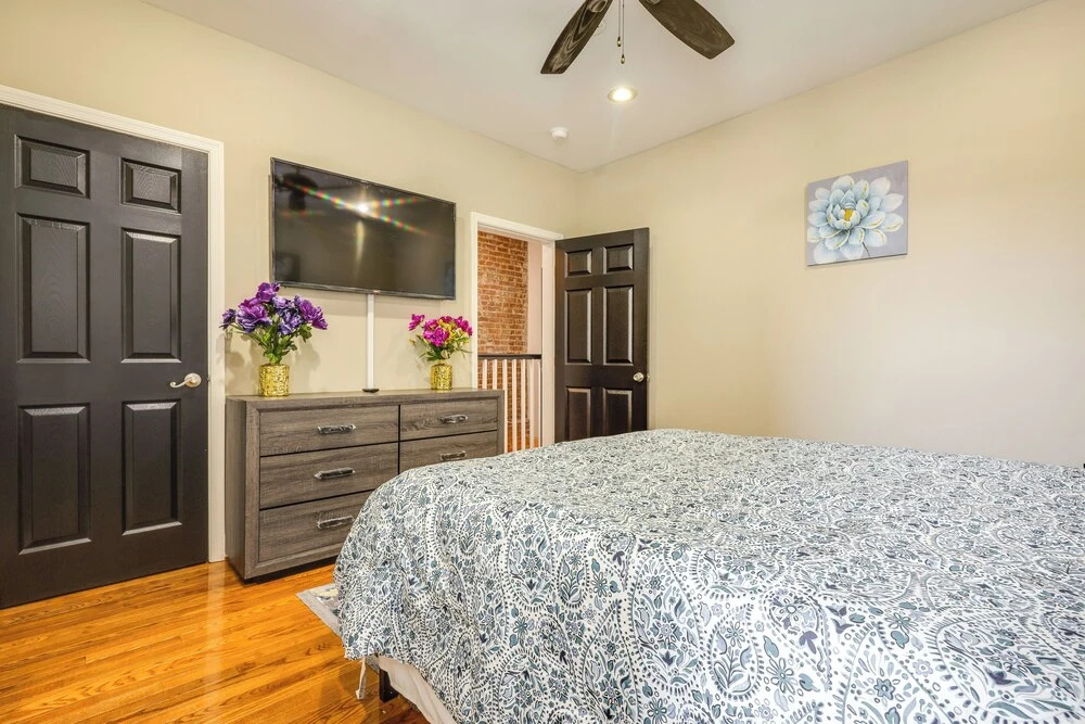 2 Mi to National Mall: Wfh-friendly DC Townhome