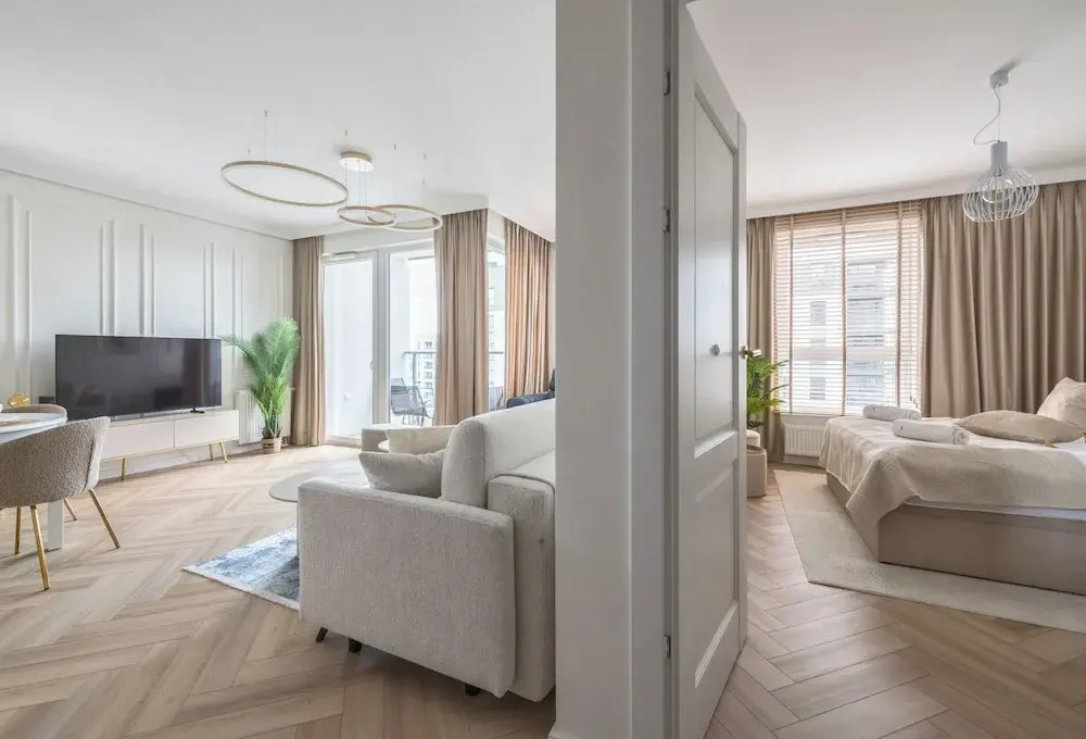 Horizon 170 Deluxe by Grand Apartments