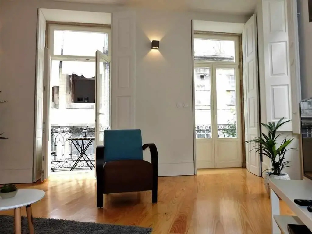 Oporto Delight 1 Luxury Apartment in Historic Center with Balcony Max 4 p