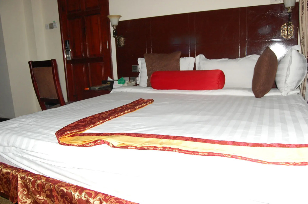 Nemax Royal Hotel