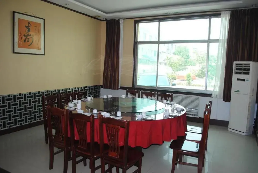 City Garden Hotel