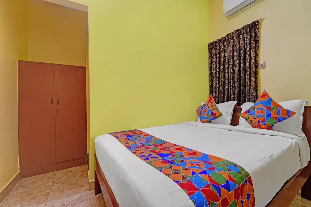 Fabhotel Martine Residency - French Colony, 5 Mins from Rock Beach