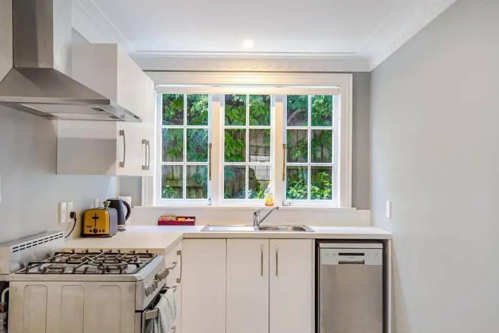 One-Bedroom Parnell Charmer