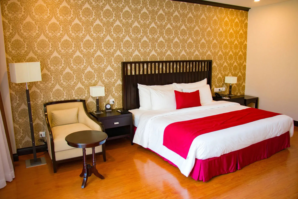 Swiss-Belresort Tuyen Lam