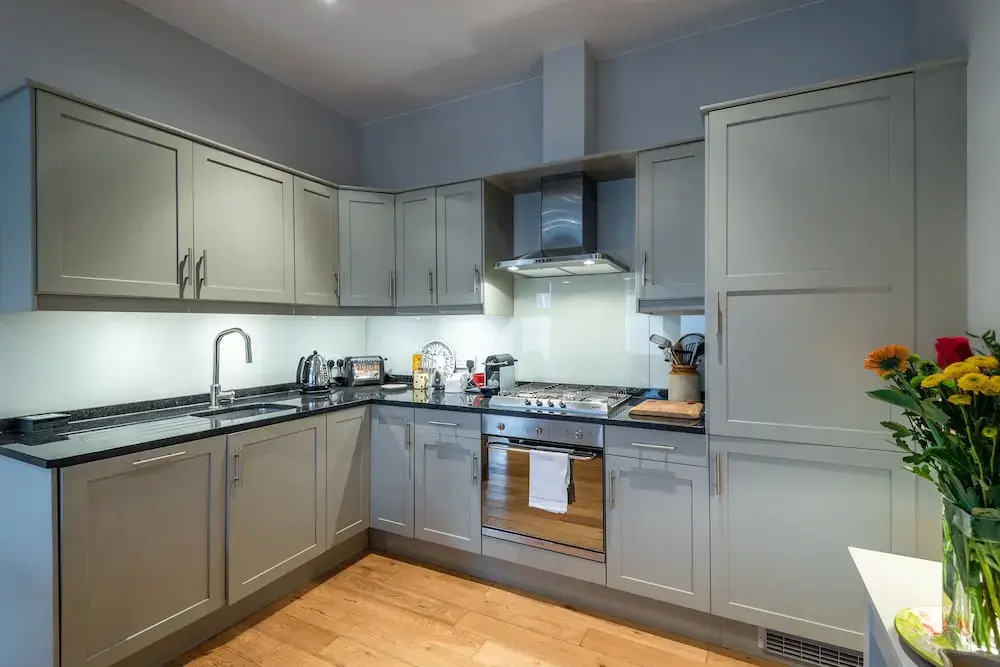 Bright Family Home close to Wandsworth Common