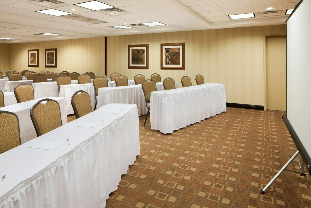 Hampton Inn & Suites Chicago/Saint Charles