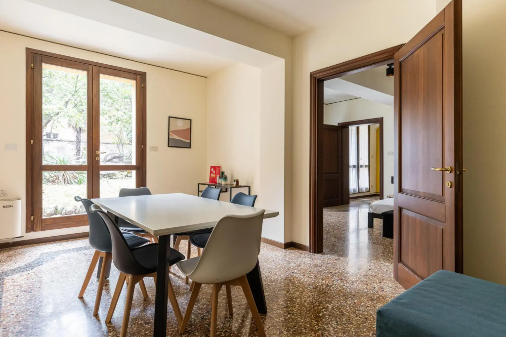 Casa Ambrosini Apartments by Wonderful Italy