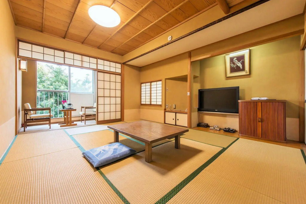 Atami Red House