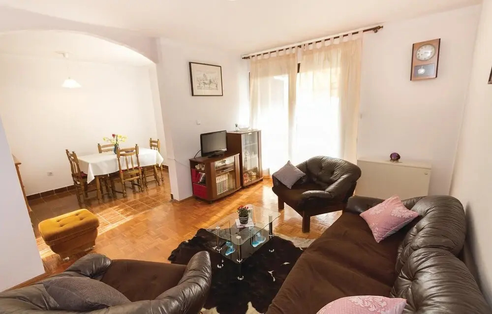 Stunning Apartment in Fazana With 2 Bedrooms and Wifi