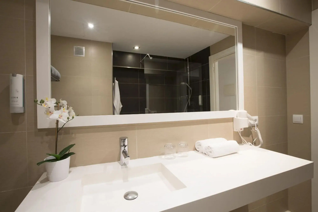 Las Gaviotas Suites Hotel & Spa