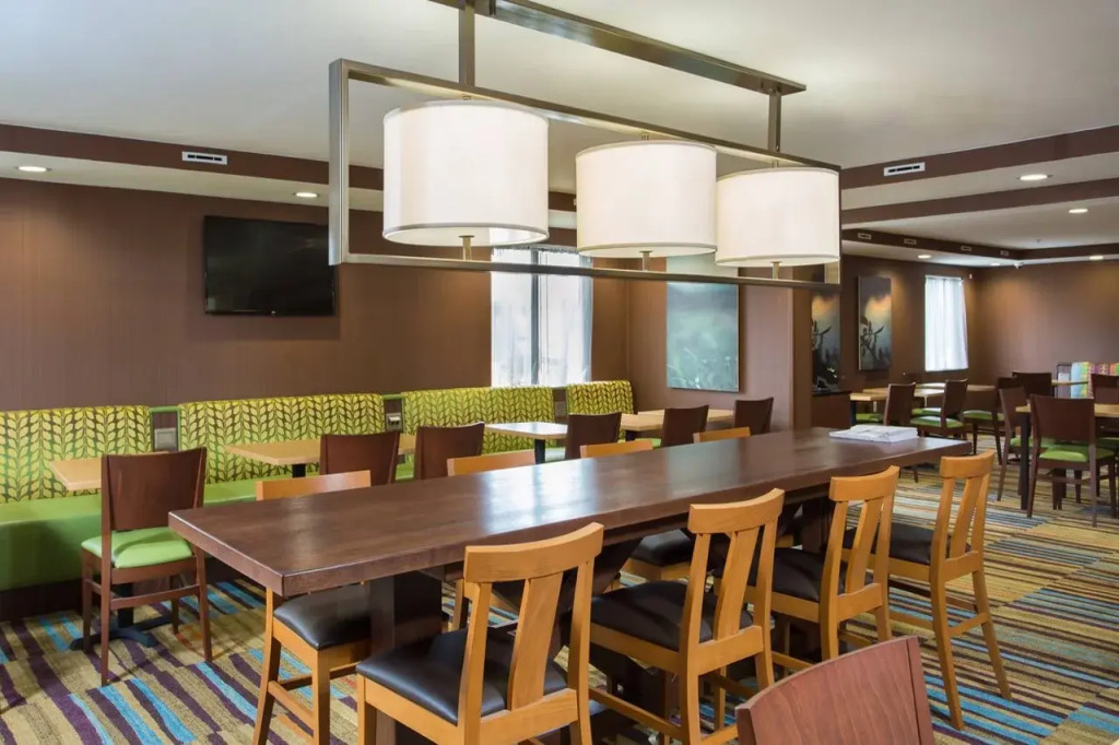 Fairfield Inn Manchester - Boston Regional Airport