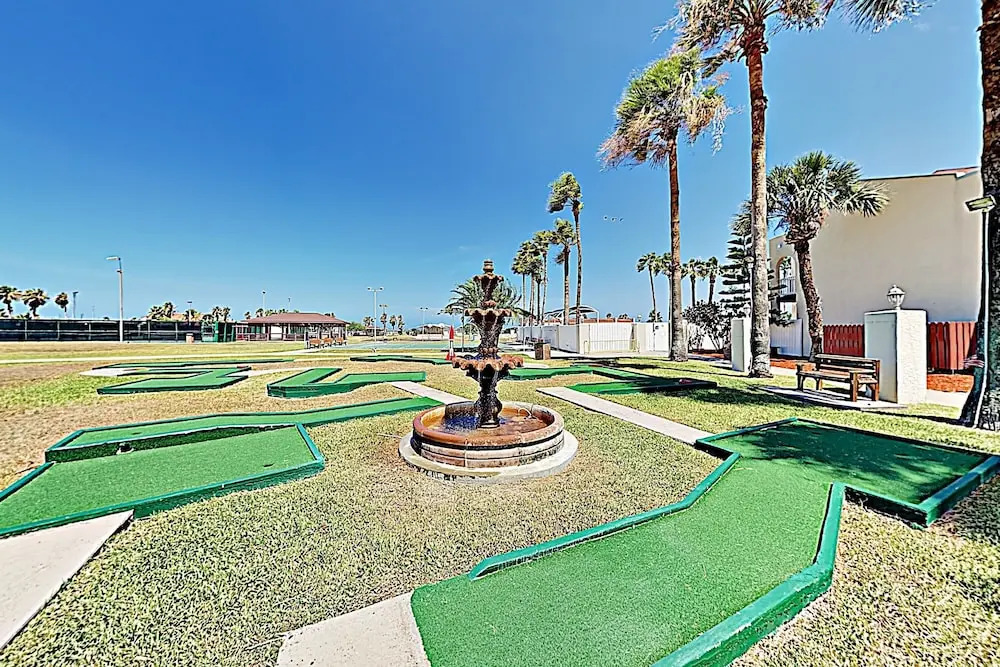 Waterfront Sea W/ Bay Views, Pools & Golf 2 Bedroom Cottage