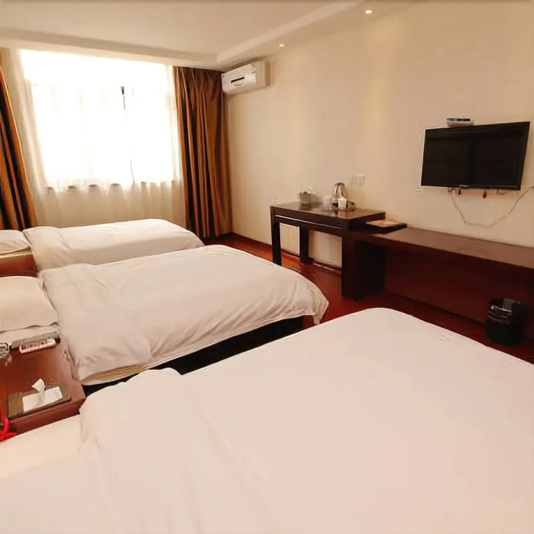Airport Hotel Spa