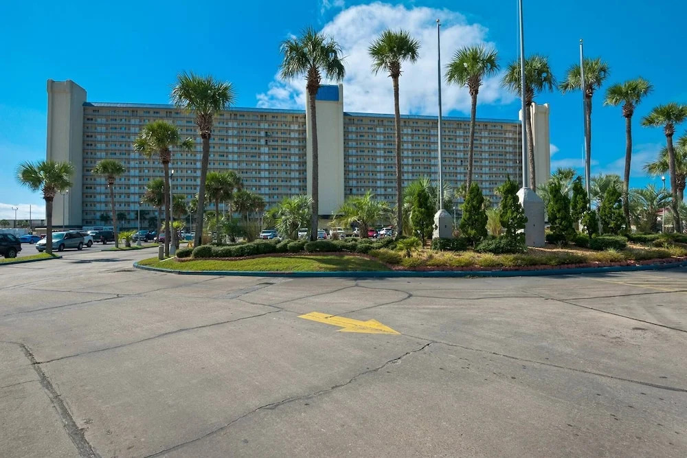 Summit Beach Resort 1429