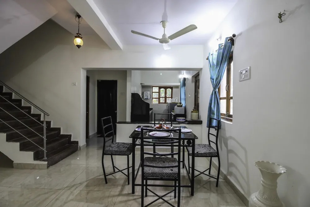 OYO 10742 Home Spacious 4BHK Villa Mapusa