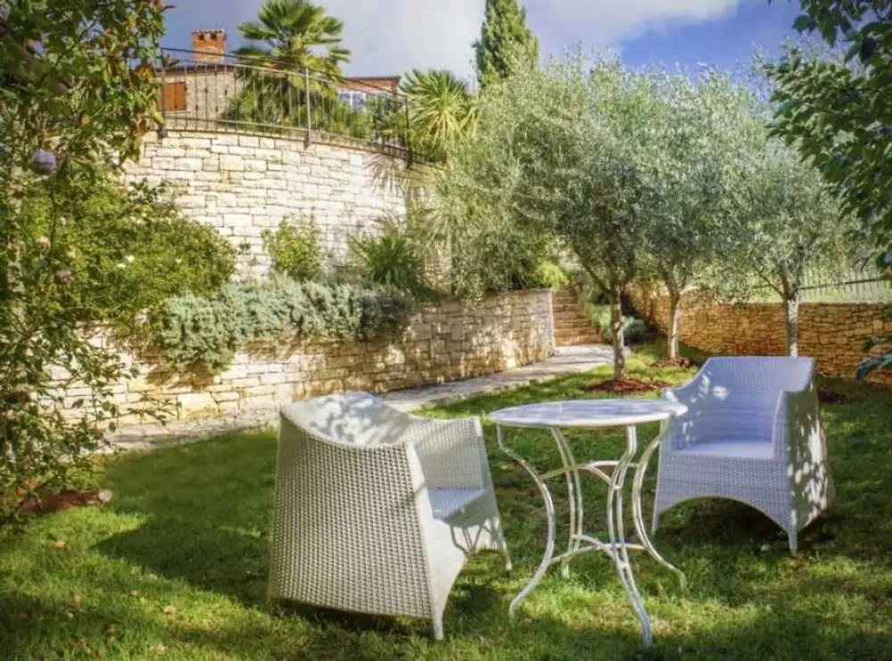 Villa mit Pool in Kastelir fur 9 Personen