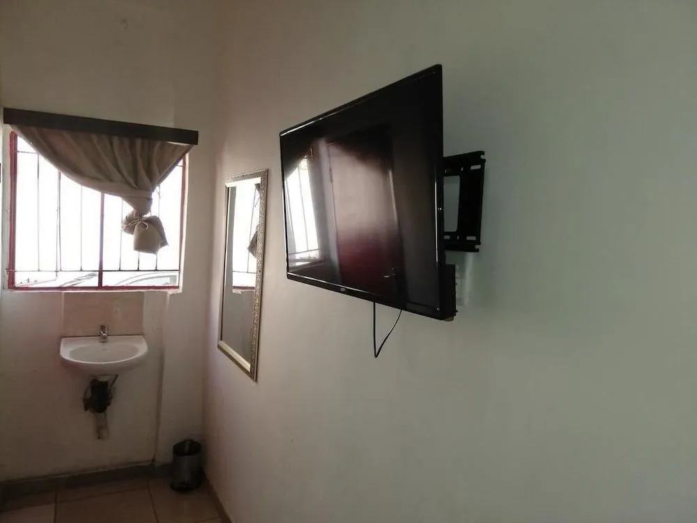 Defountain Guest house